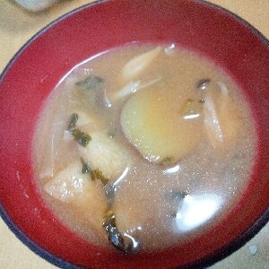 たっぷり野菜の豚汁風味噌汁